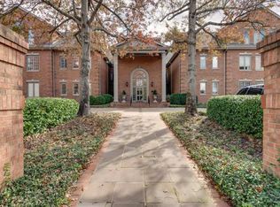 3733 W End Ave APT 105, Nashville, TN 37205