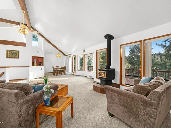 134 S Drift Creek Camp Rd, Lincoln City, OR 97367
