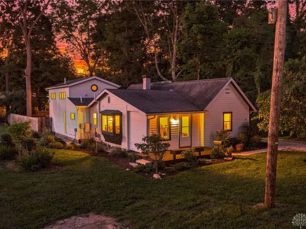 325 N High St, Yellow Springs, OH 45387