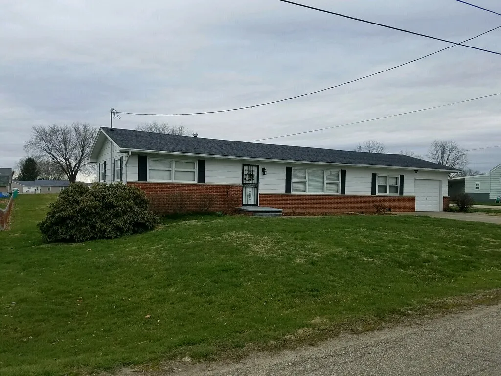 741 Central Ave photo 1