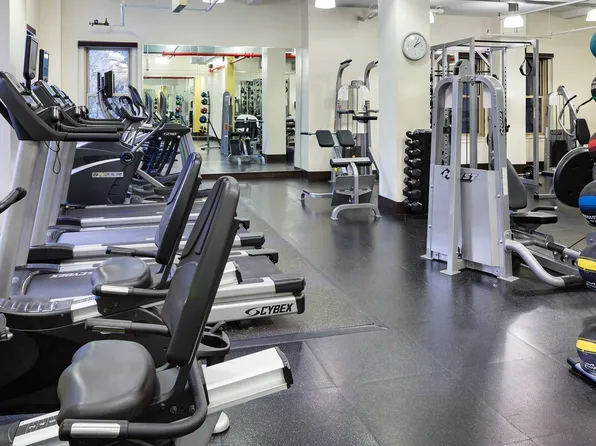 24 Fifth Avenue image 9 of 15