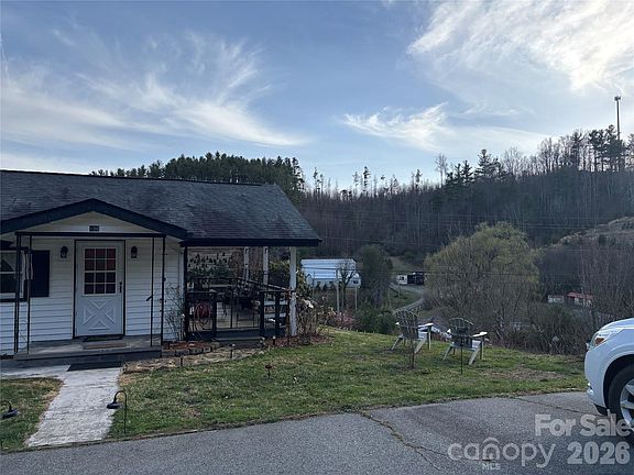 2nd image of 190 Benfield Rd
