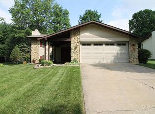 68 S Meadow Ln, Glen Carbon, IL 62034
