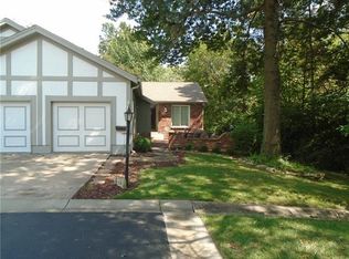 10107 Edelweiss Cir, Merriam, KS 66203