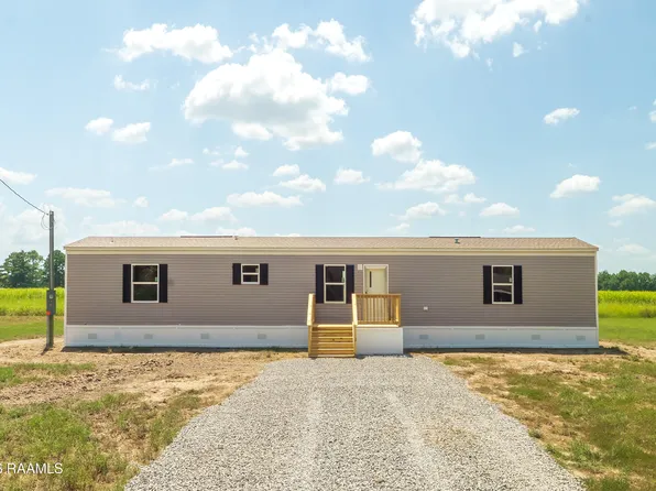 1057 Jeffery Broussard Rd, Breaux Bridge, LA 70517