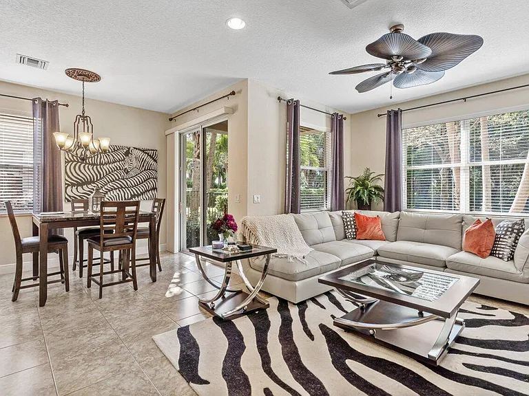 5009 Dulce Ct — Photo 8