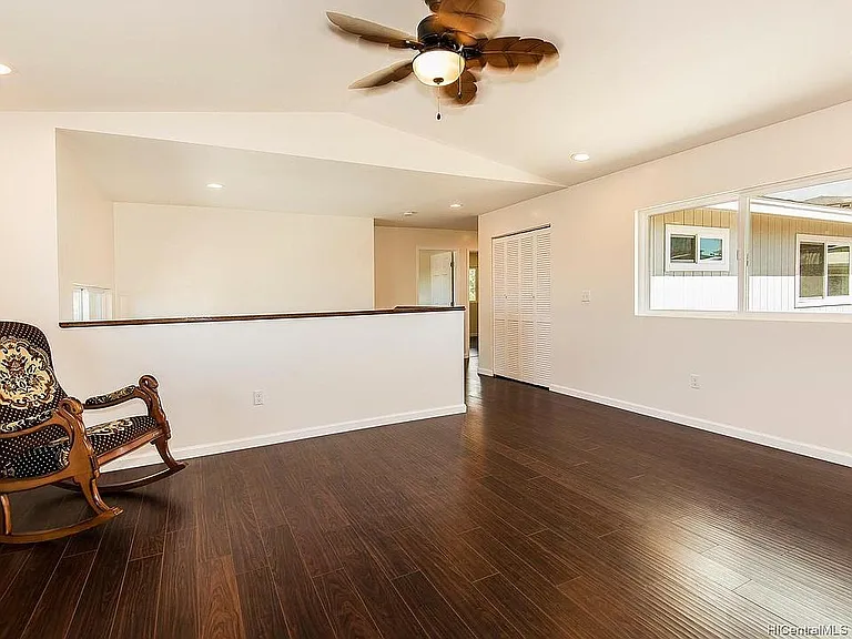 1694 Hooia St #2A — Photo 12