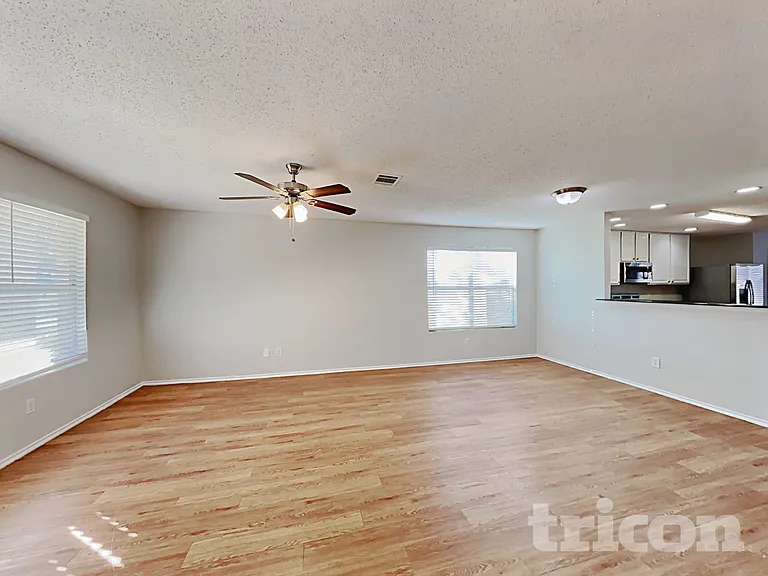 146 Washington Way — Photo 3