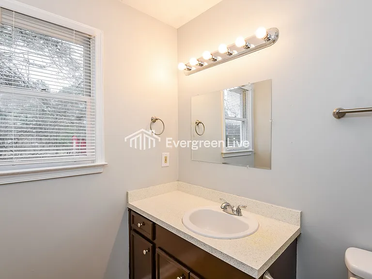 124 Auburnleaf Dr — Photo 7