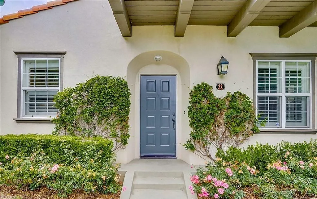 2 bed, 2.5 bath, 1217 sqft, $4,195 — Photo 4