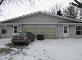 308 E 19th St, Sterling, IL 61081