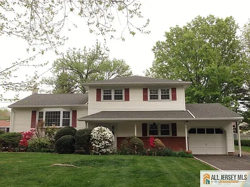 8 Sherwood Rd Photo 1