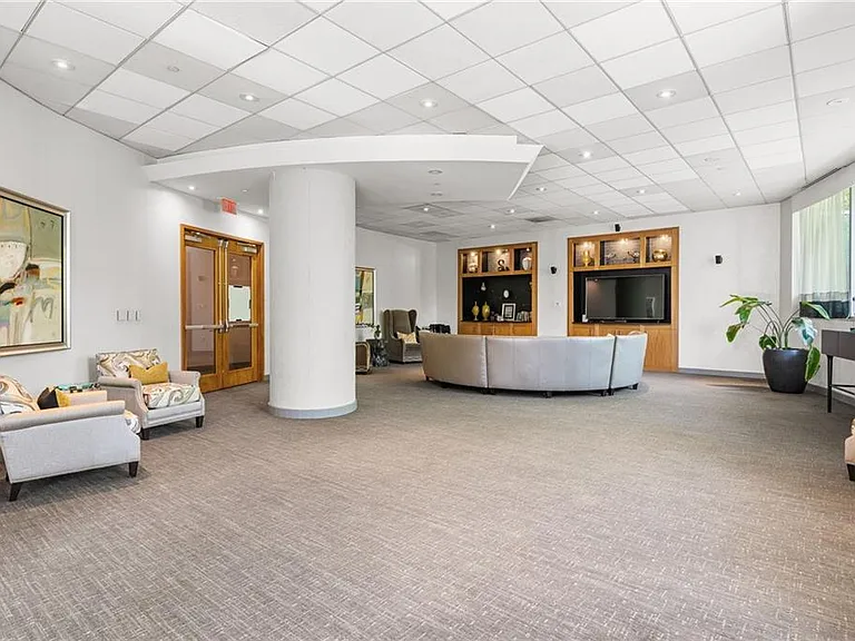 3338 Peachtree Rd NE #2207 — Photo 35