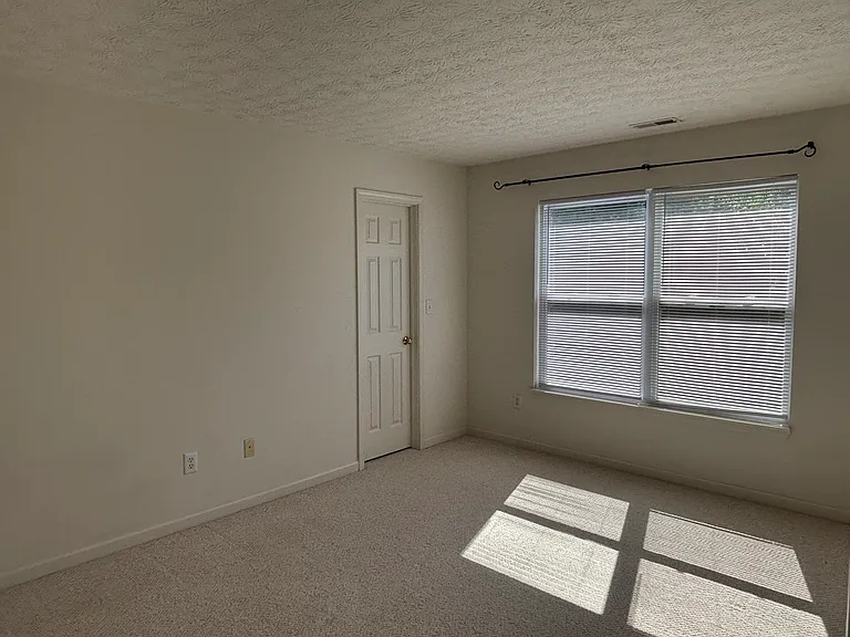 3322 Webster St — Photo 22