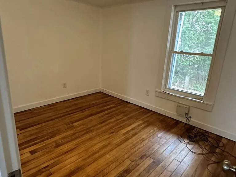 340 Manhattan Dr — Photo 32