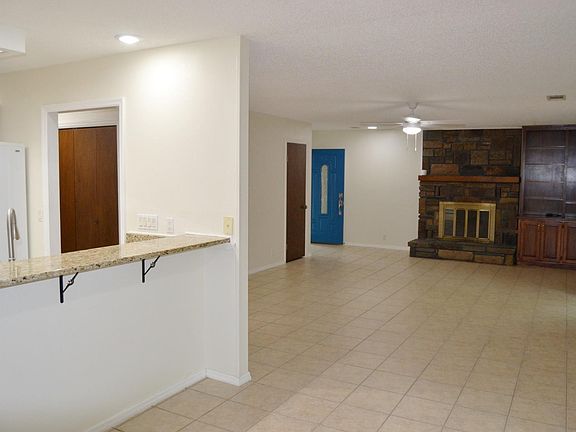 5th image of 25 Tomisa Ln