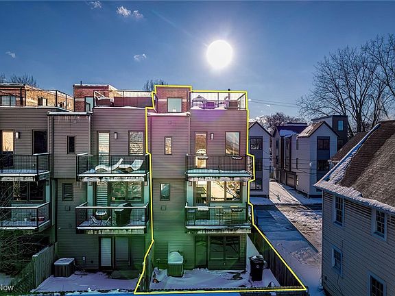 3rd image of 2501 Thurman Ave