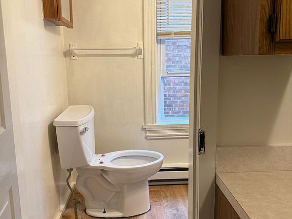 5th image of 6028 Main St APT 201