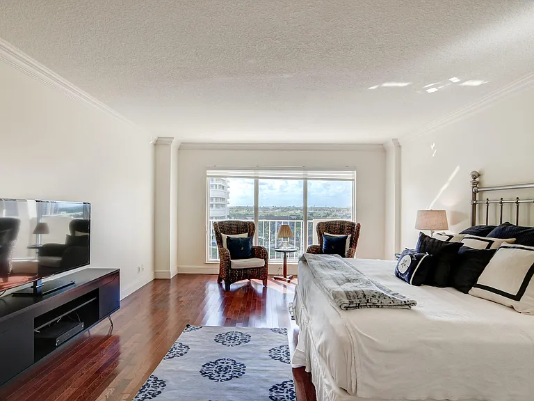 4301 N Ocean Blvd #607 — Photo 16