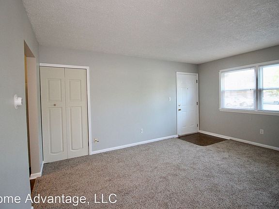 2nd image of 4801 Fury Way #19