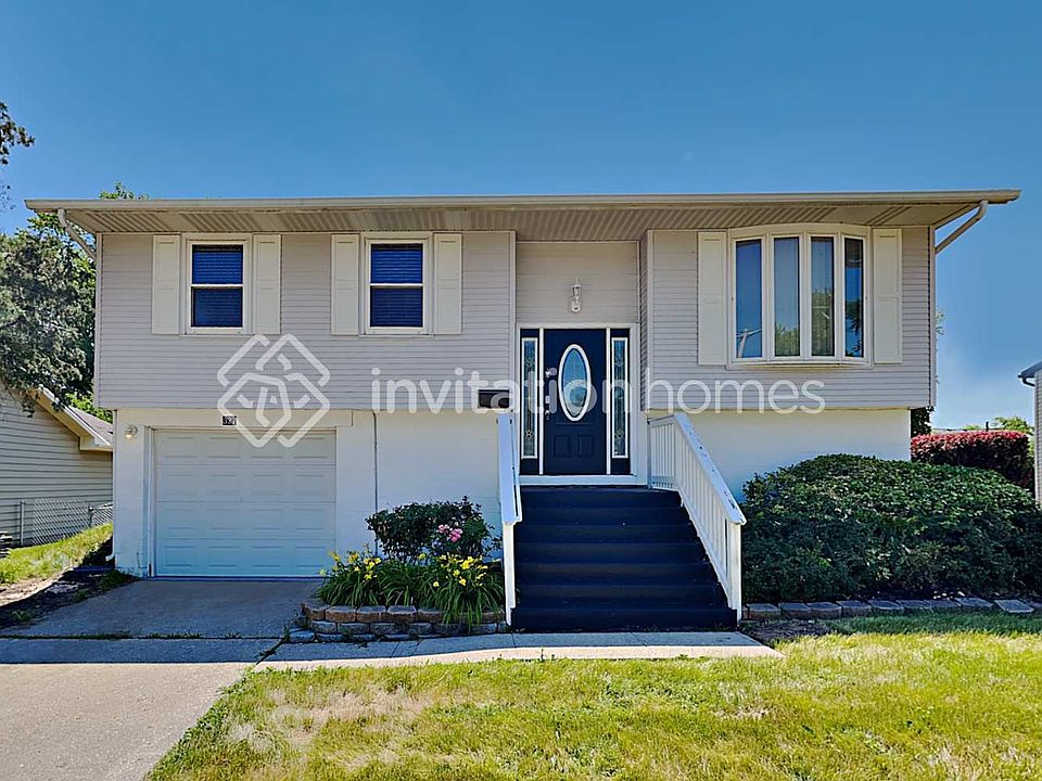 1st image of 327 Hemlock Ave
