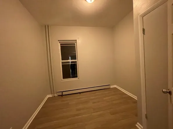 25 Bergen Avenue image 8 of 11