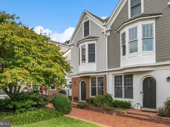 7453 Arlington Rd, Bethesda, MD 20814