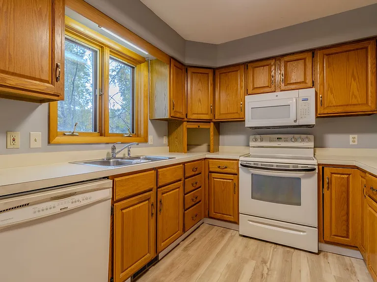 4227 Summerhill Rd — Photo 12