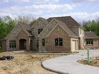 1st image of 44 Stoney Bridge Dr