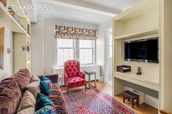 Sold by Compass | media 8
