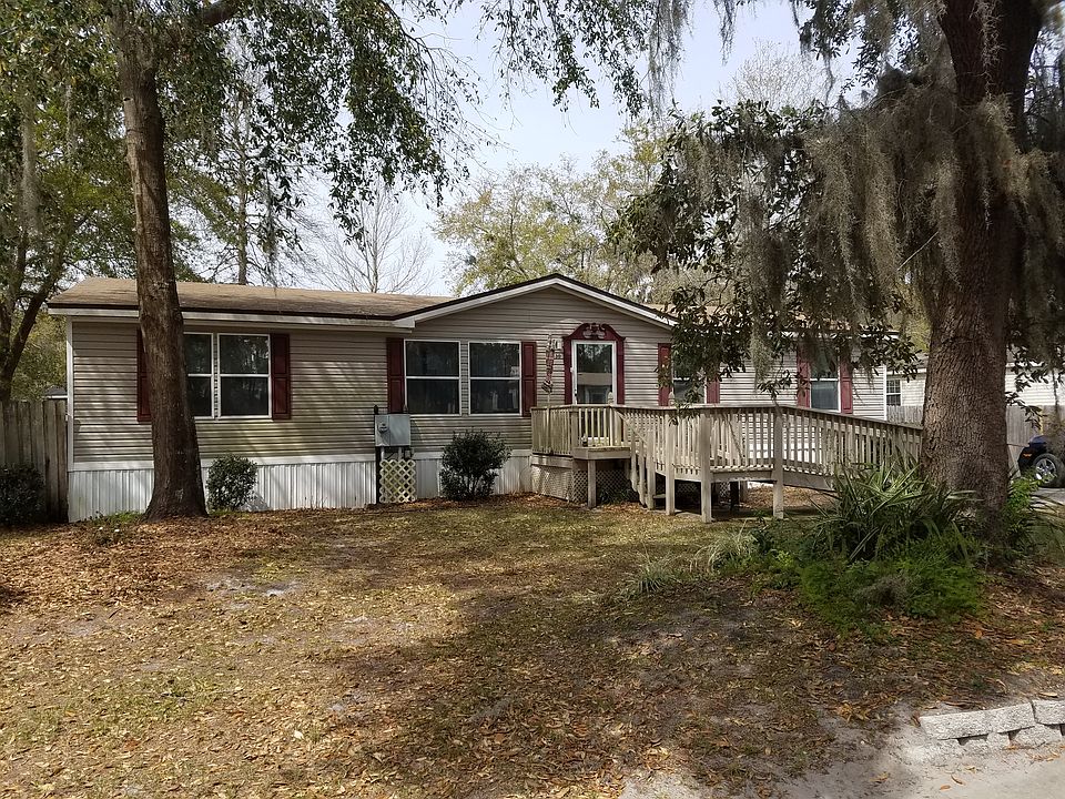 1st image of 330 Shady Oak Cir
