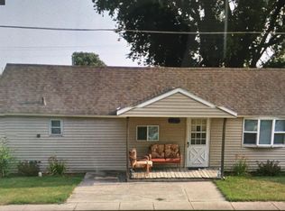 506 4th St, Durant, IA 52747