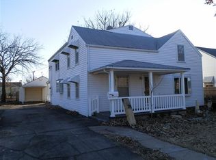 826 E 3rd St SE, Russell, KS 67665