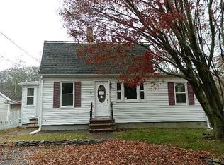 19 Monadnock Ave, Taunton, MA 02780