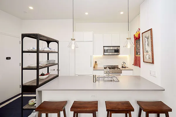 Rented by PocketBroker Inc | media 11