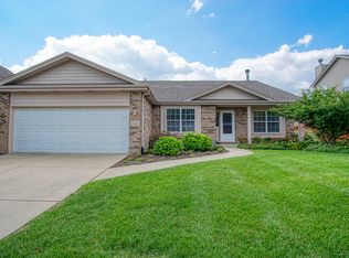 16416 Deer Run Dr, Lockport, IL 60441