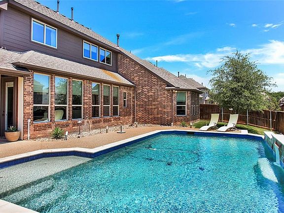 4th image of 1500 Saddletree Ln