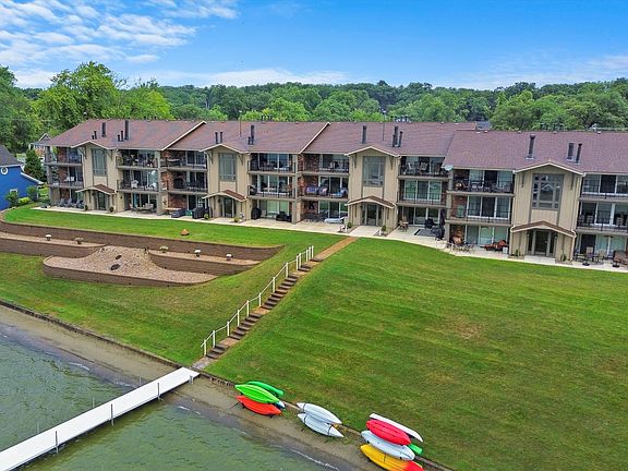 2nd image of 8123 S Lake Shore Dr #2