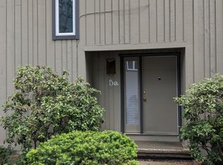 5 Talcott Gln UNIT A, Farmington, CT 06032
