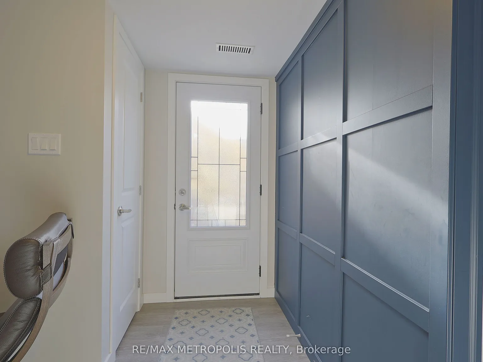 2 bed, $2,000 — Photo 2