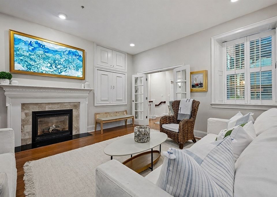 1st image of 1724 Washington St APT 2
