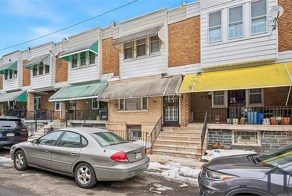 5553 Matthews St — Photo 1