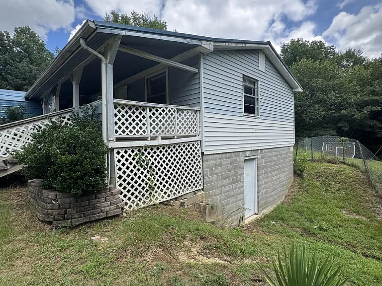 81 Blackwell Ln — Photo 11