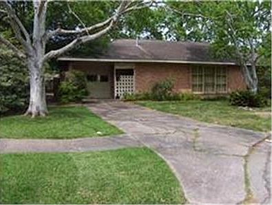 1st image of 4300 Lamont Cir