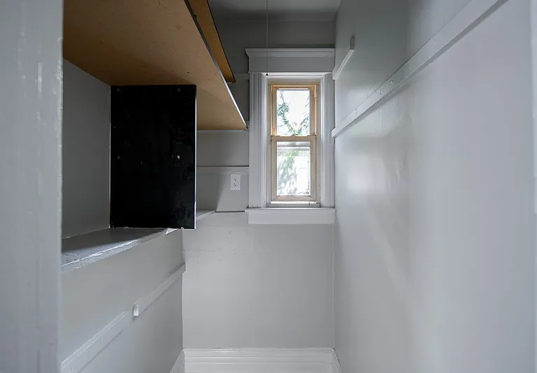 11 King Ave #2 — Photo 33