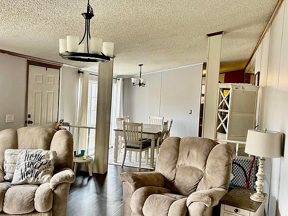 5th image of 25 Fairview Dr