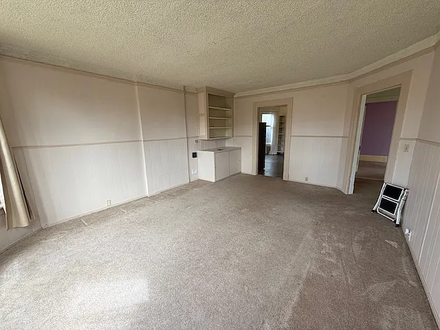 343 Lincoln Ave #1/2 — Photo 9