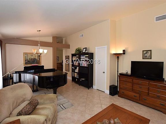5th image of 1032 Menands Ave
