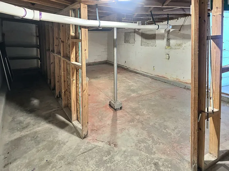 130 Harrison Rd — Photo 41
