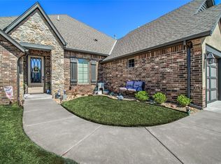 13205 NW 6th St, Yukon, OK 73099